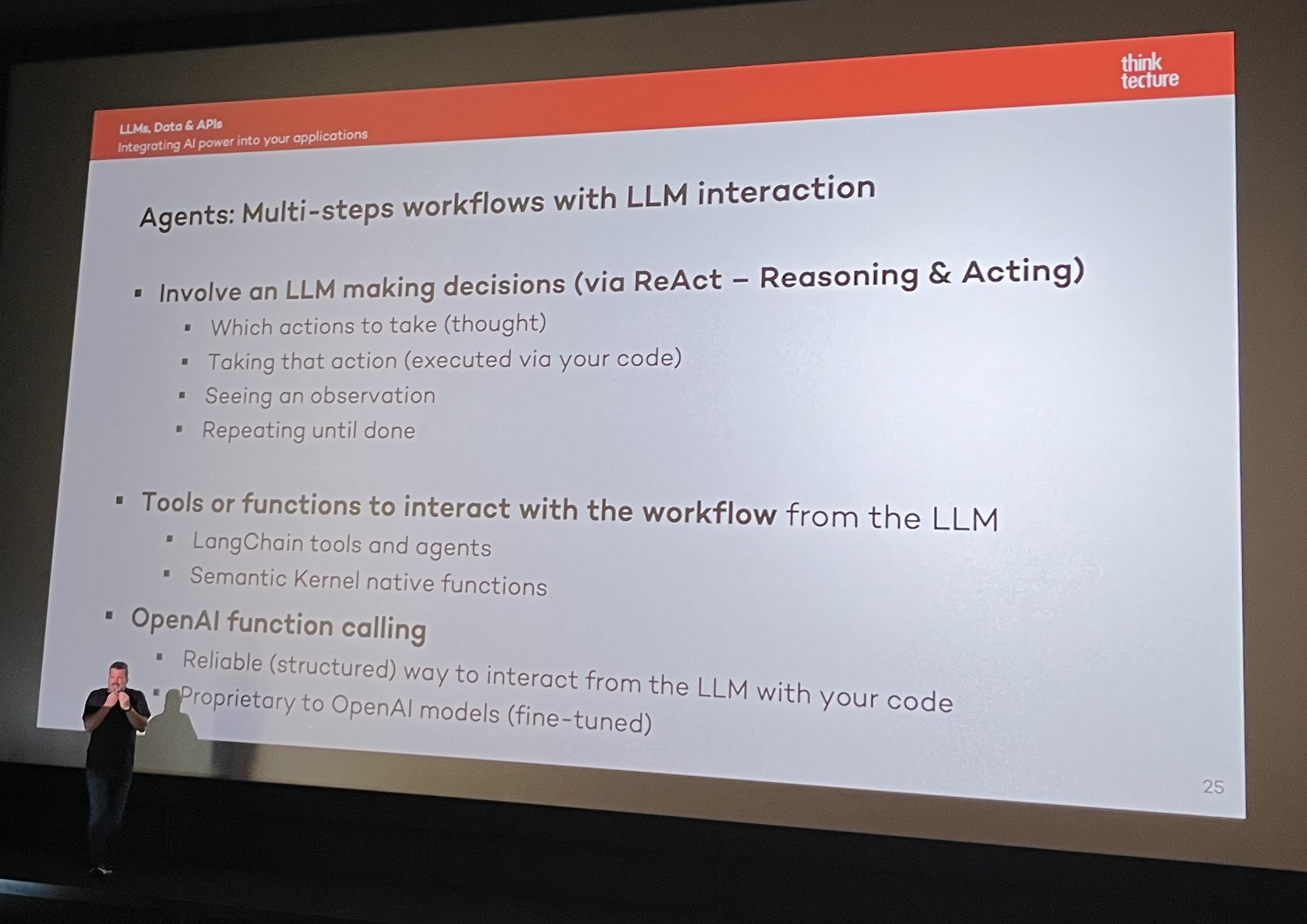 Multi-Step Workflows mit LLM-Interaktion